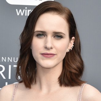 How tall is Rachel Brosnahan?